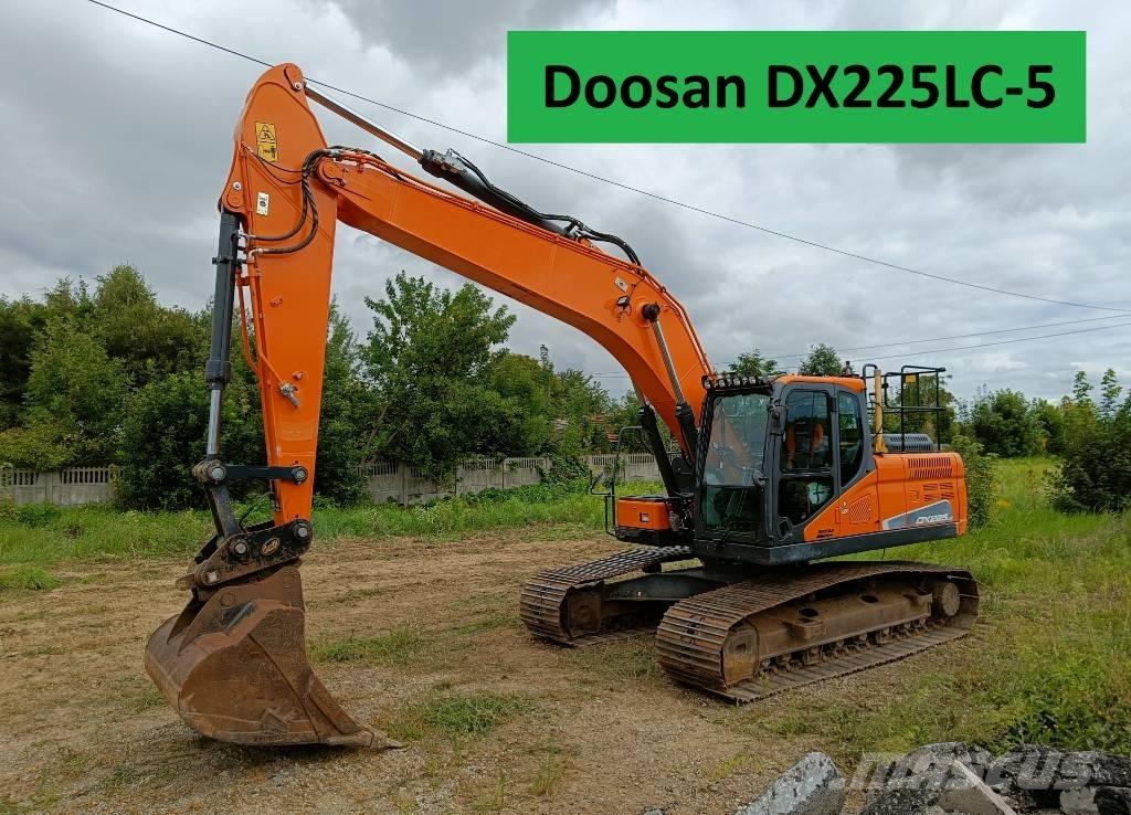 Doosan DX 225 LC-5 Paletli ekskavatörler