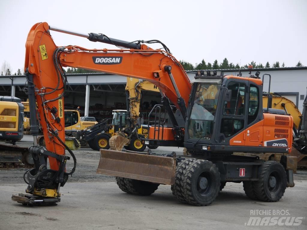 Doosan DX 170 W-5 Lastik tekerli ekskavatörler