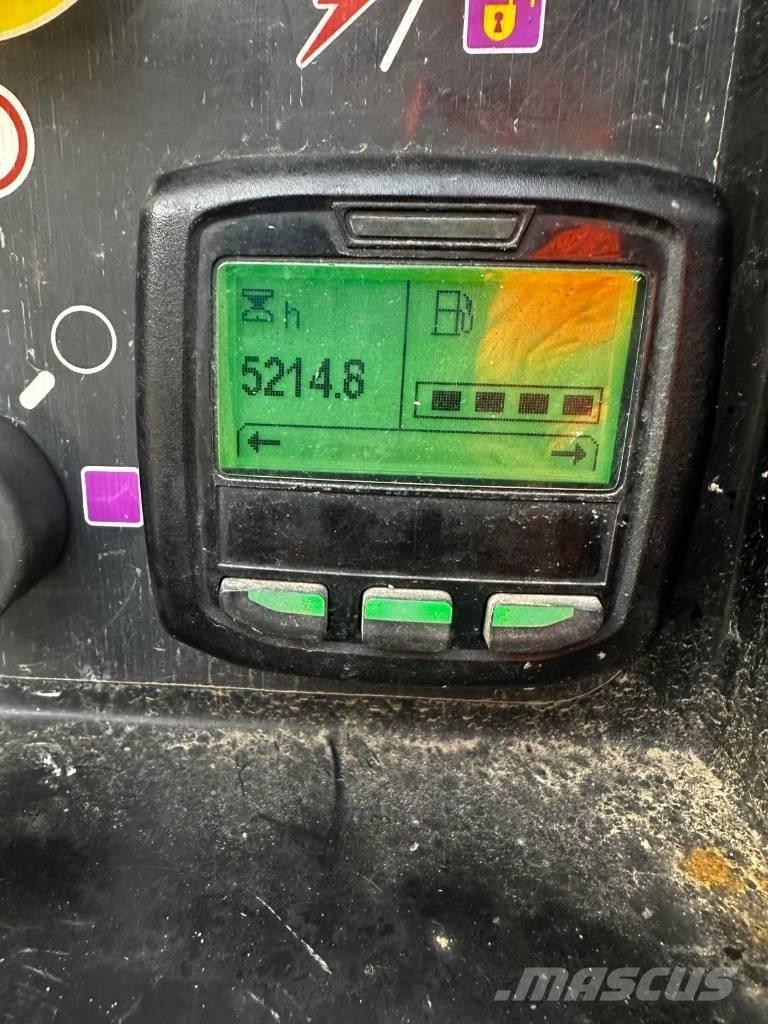 JLG 1500AJP Körüklü personel platformları