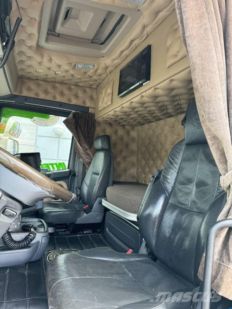 Scania R 520 LB8x4*4 Vinçli kamyonlar