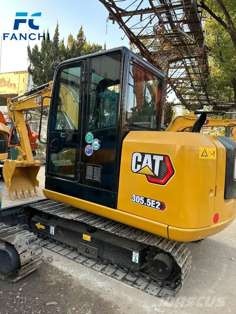 CAT 305.5e2 Paletli ekskavatörler