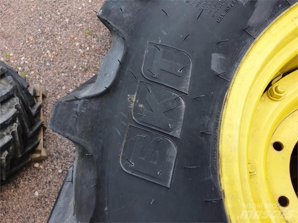 BKT 320/85R20 x2 Tekerlekler