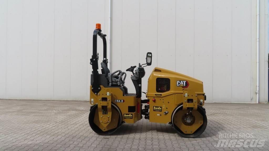 CAT CB4.0 Çift tamburlu silindirler