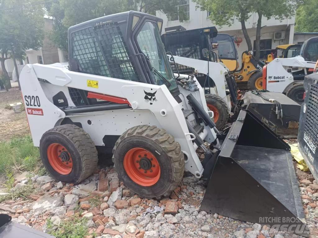 Bobcat S 220 Skid steer loderler