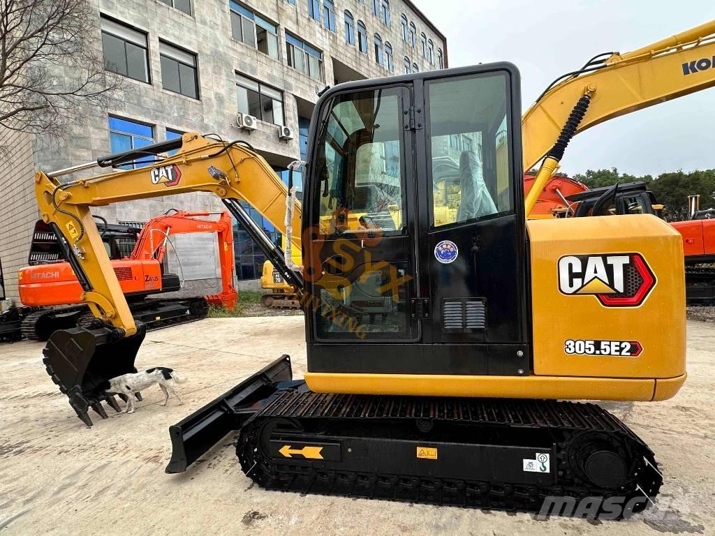 CAT 305.5E2 Paletli ekskavatörler