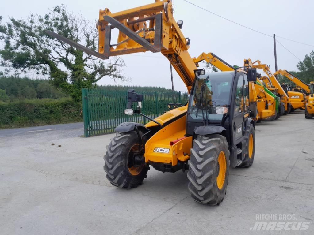 JCB 532-60 Tarimsal teleskopik yükleyiciler