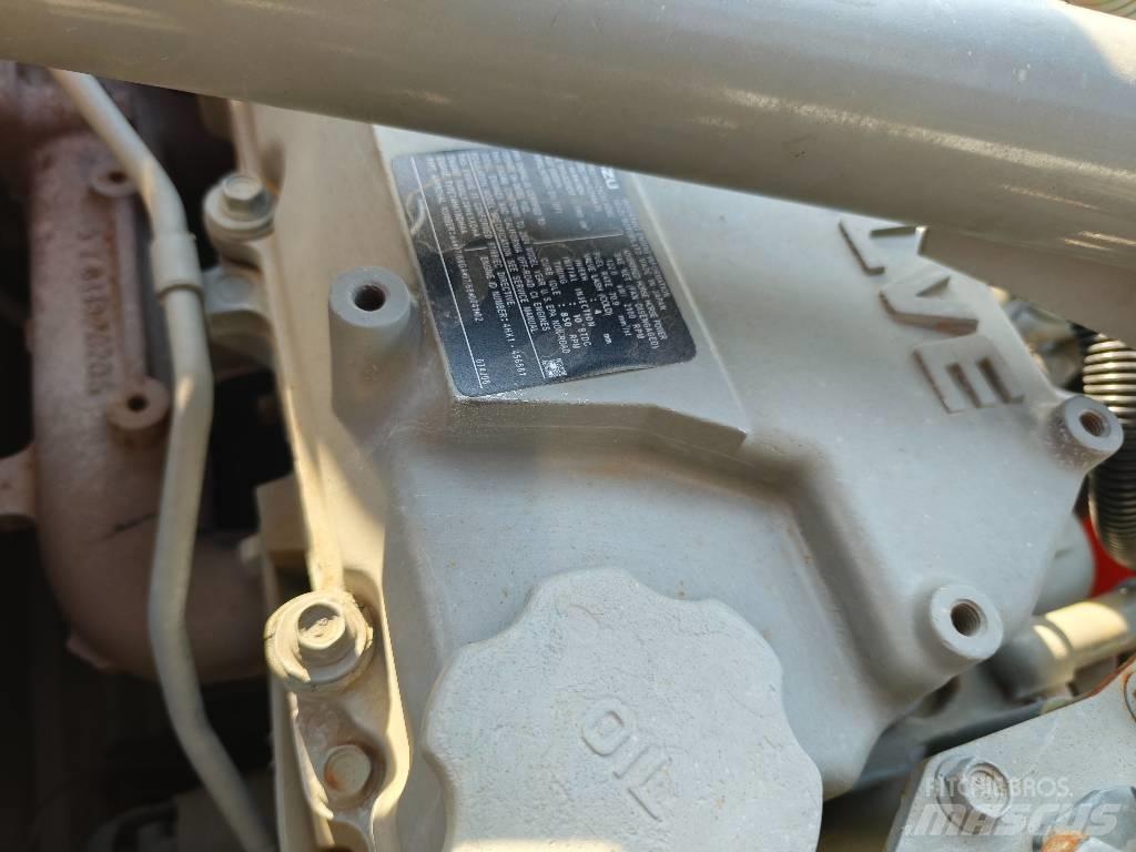 Hitachi ZX 200 Paletli ekskavatörler
