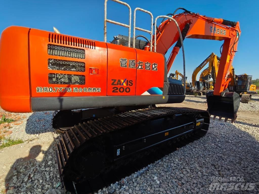 Hitachi ZX 200 Paletli ekskavatörler