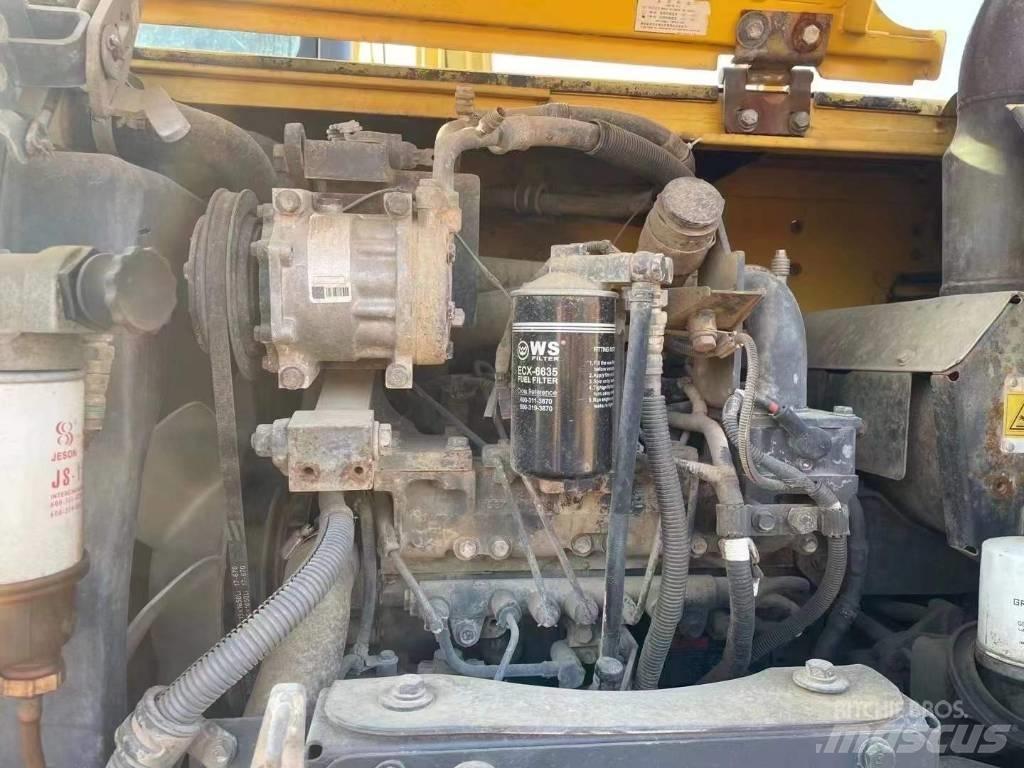 Komatsu PC 70 Paletli ekskavatörler