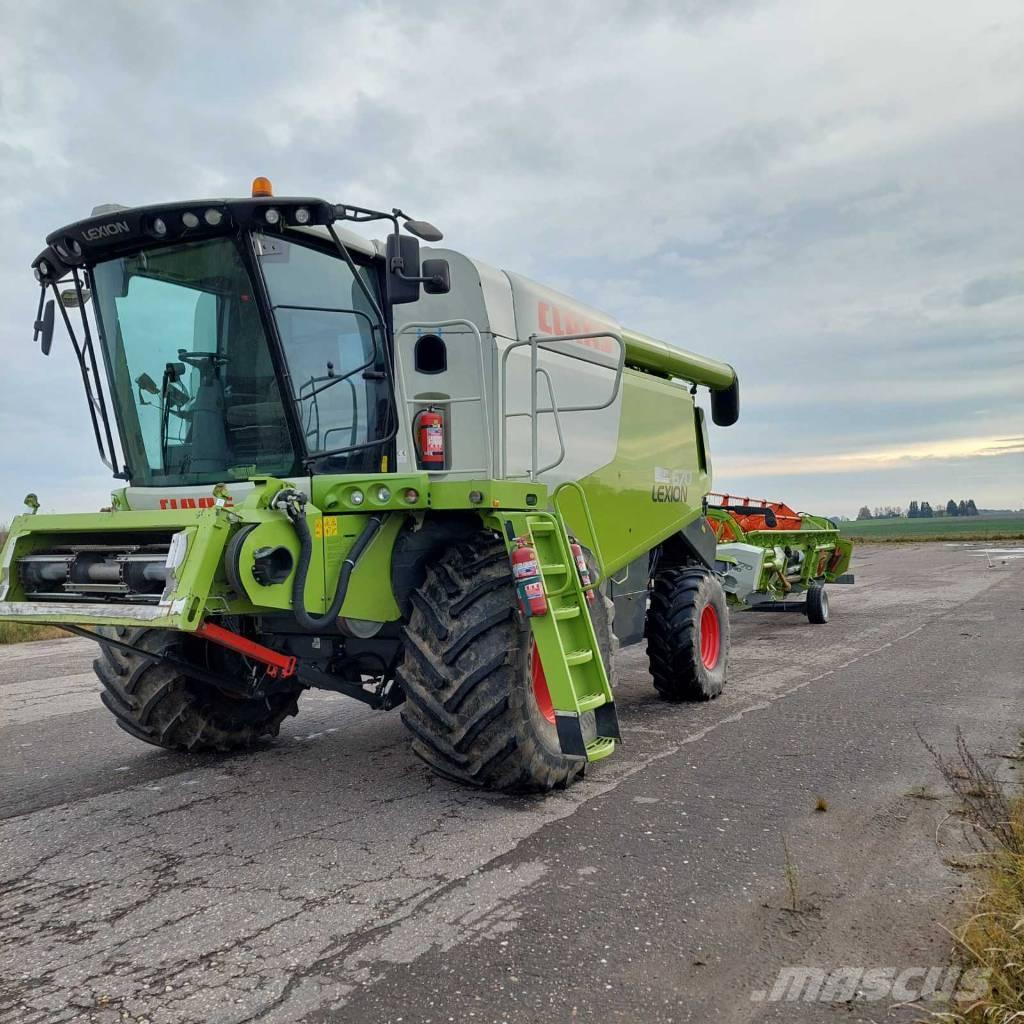 CLAAS Lexion 670 Biçerdöverler