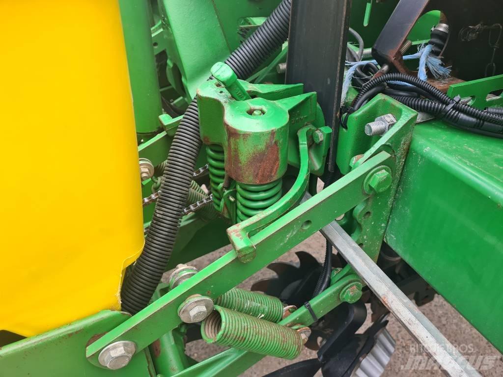 John Deere 1770 Ekiciler