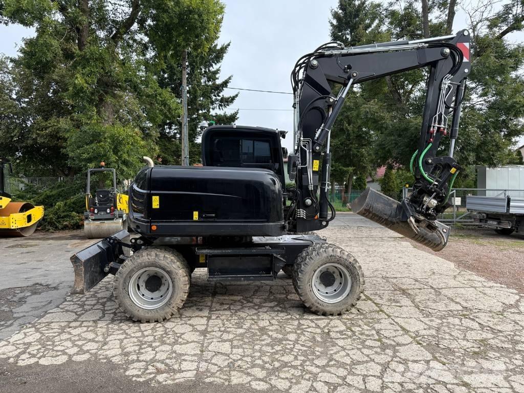 Yanmar B 110 W Lastik tekerli ekskavatörler