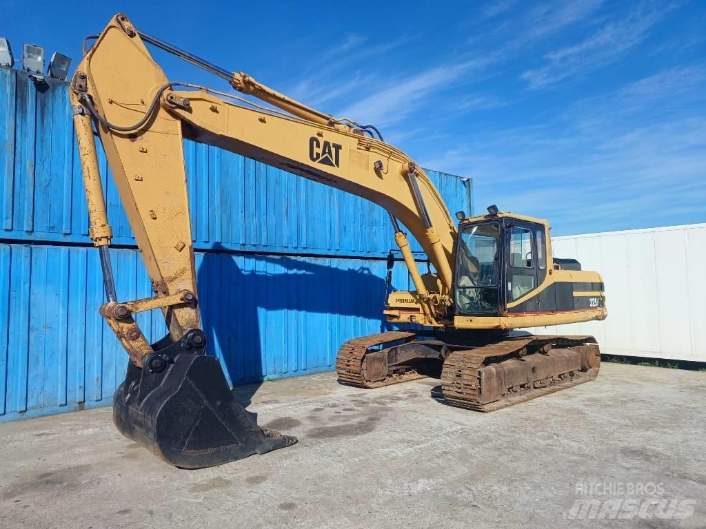 CAT 325 Paletli ekskavatörler