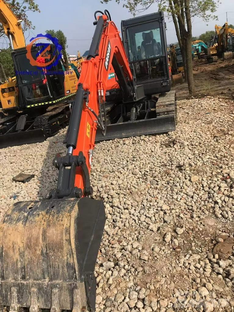 Doosan DX 60 Mini ekskavatörler, 7 tona dek