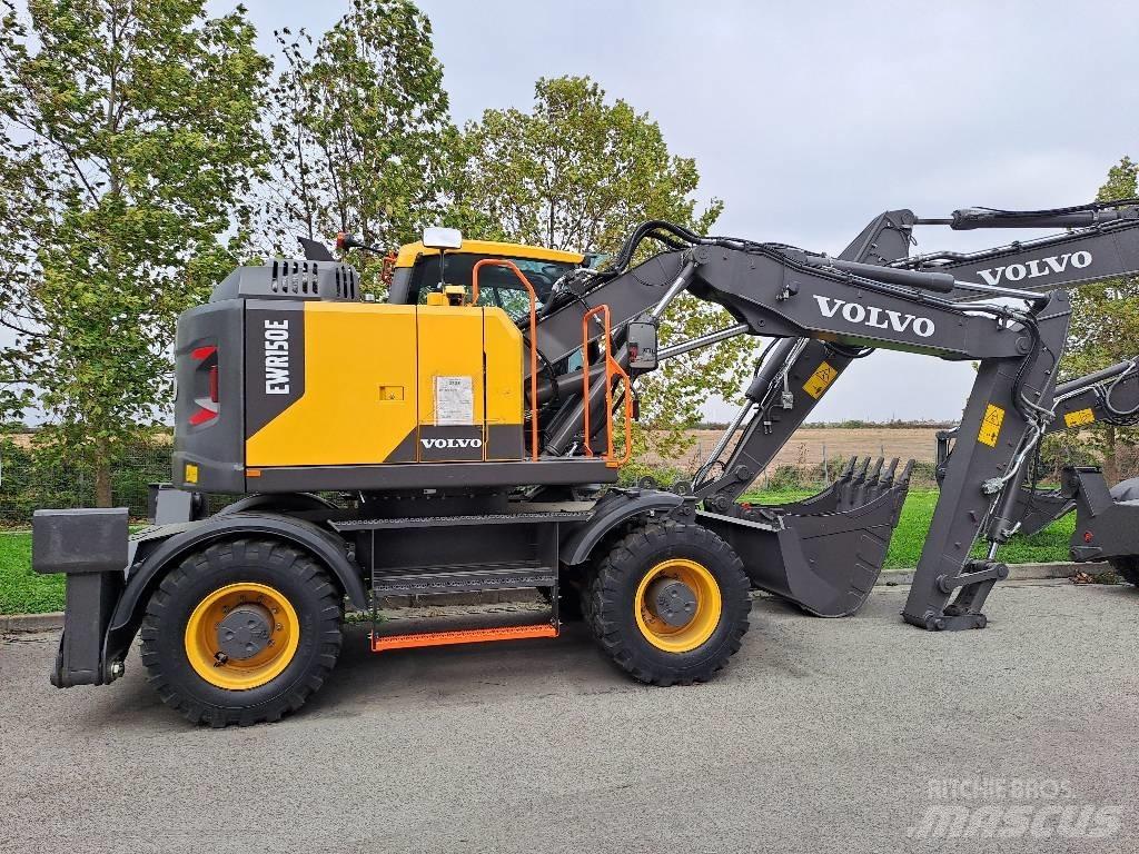 Volvo EWR150E Lastik tekerli ekskavatörler