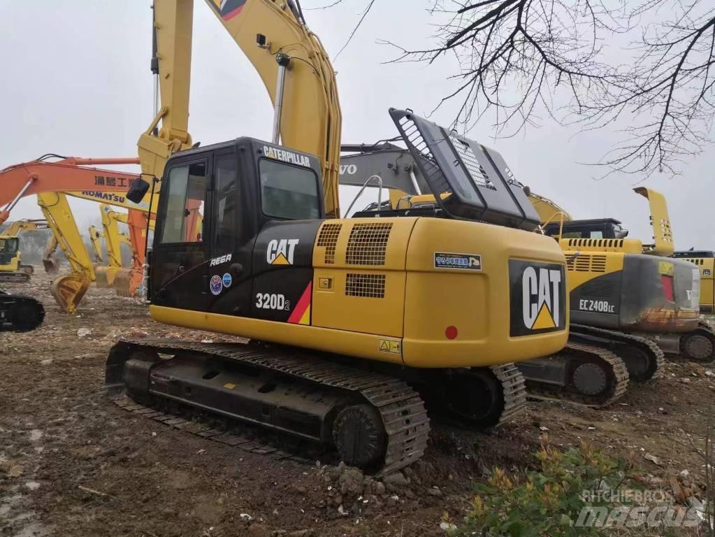 CAT 320 D Paletli ekskavatörler