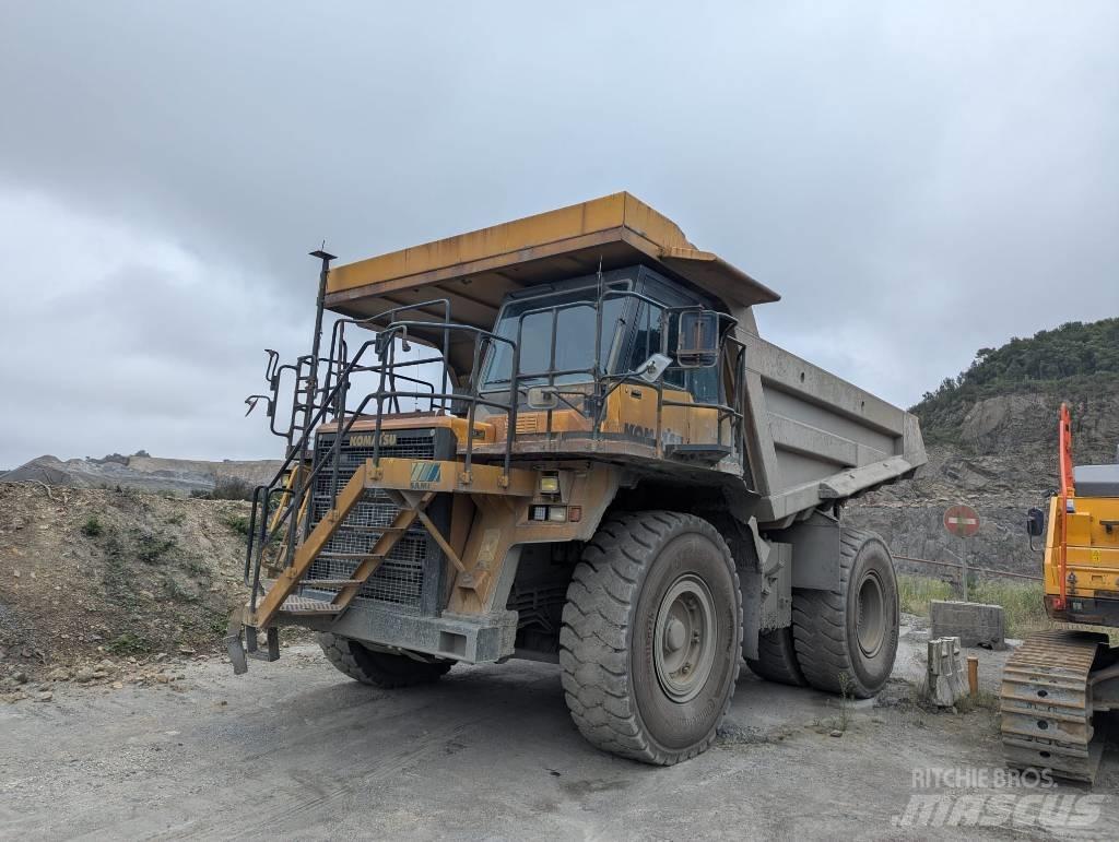 Komatsu HD 605-7 Yol disi kaya kamyonu