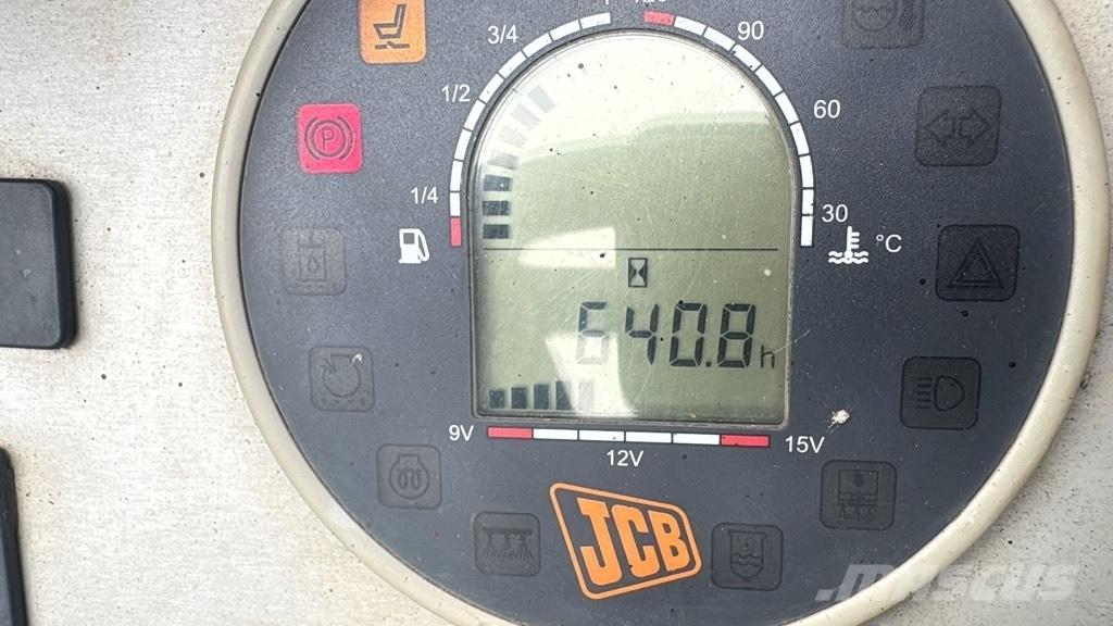 JCB VMT 430-130 Çift tamburlu silindirler