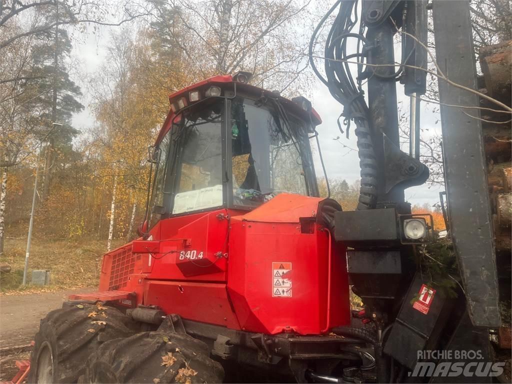 Valmet 840.4 Tomruk yükleyici traktörler