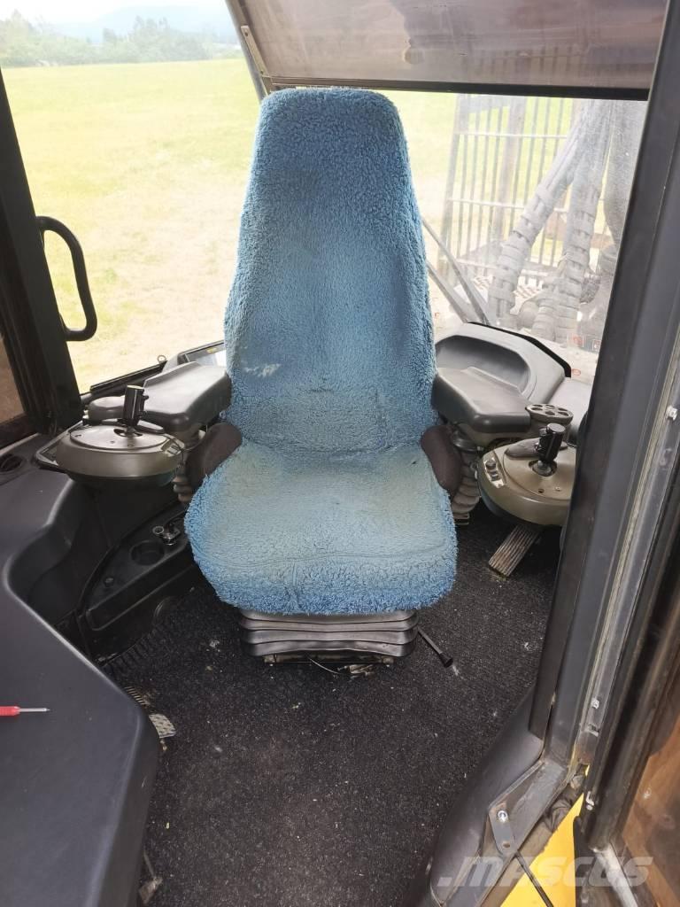 Ponsse Elk Tomruk yükleyici traktörler