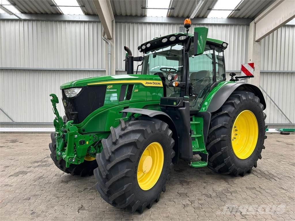 John Deere 6R 215 Traktörler