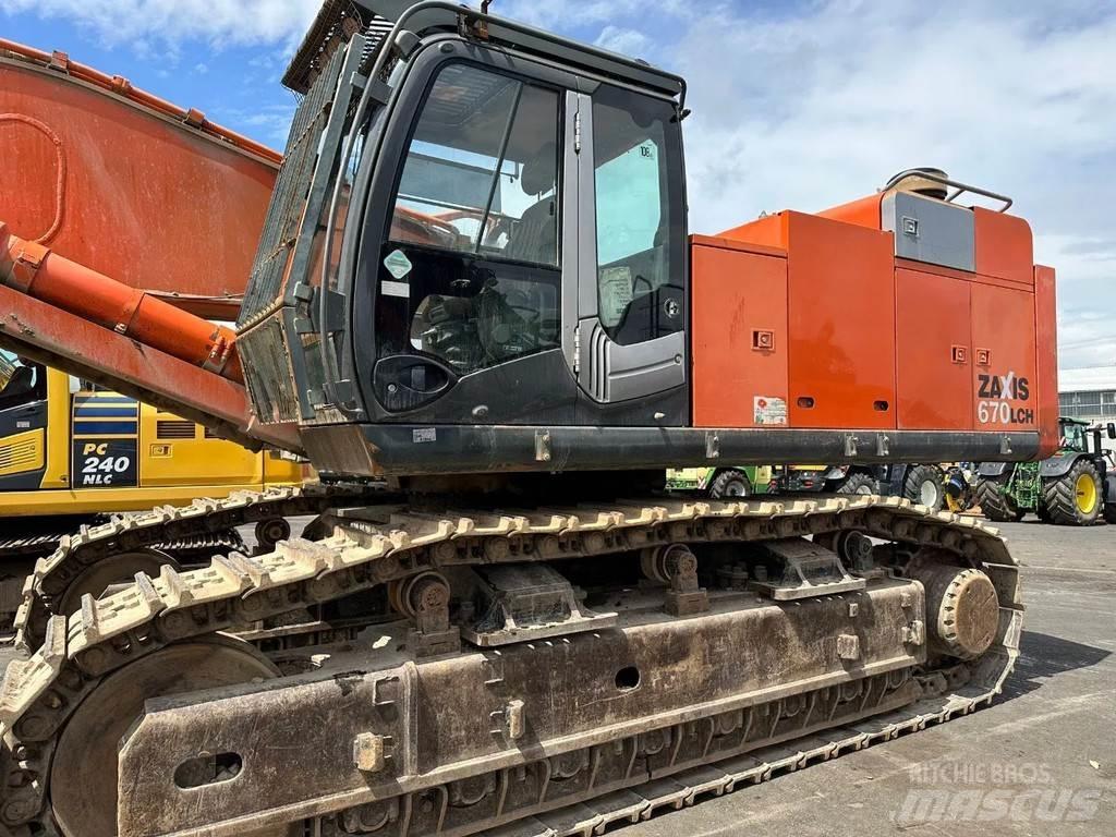 Hitachi ZX670CH-3 Paletli ekskavatörler