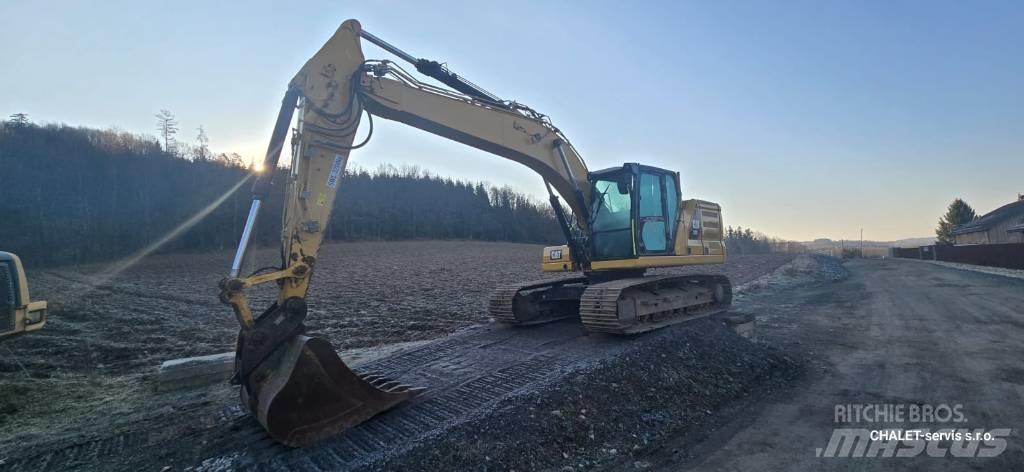 CAT 320 Paletli ekskavatörler