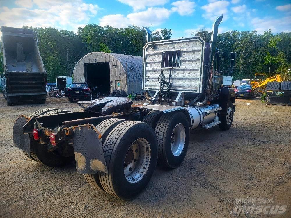 Mack CH 613 Çekiciler