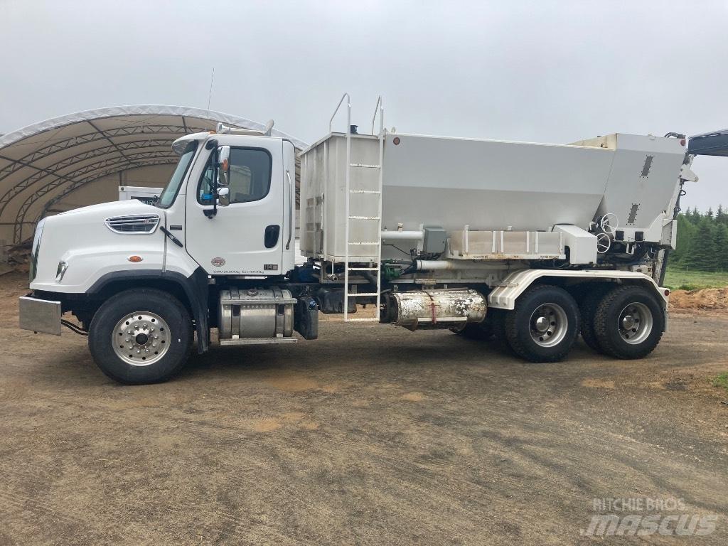 Freightliner SD 114 Transmikserler