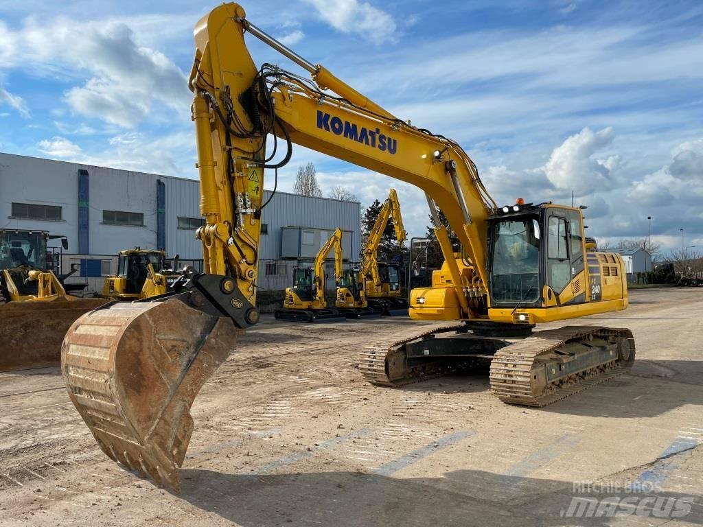 Komatsu PC240LC-11E0 Paletli ekskavatörler