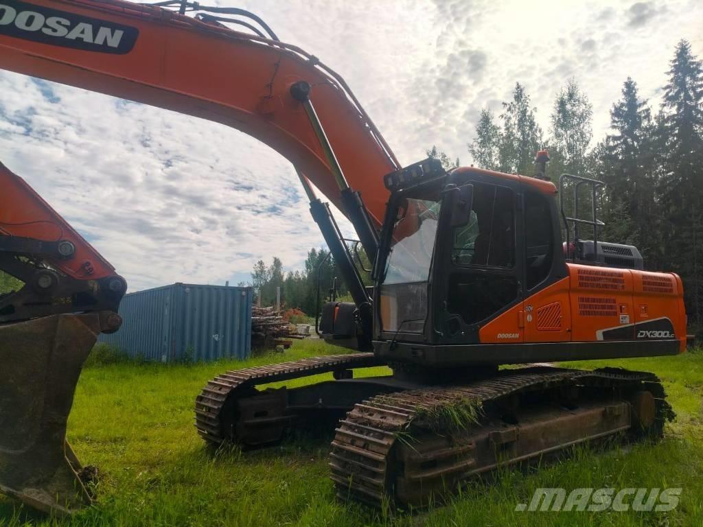 Doosan DX 300 LC Paletli ekskavatörler