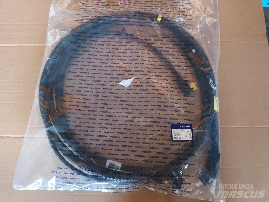 Volvo HOSE 21313780 Hidrolik