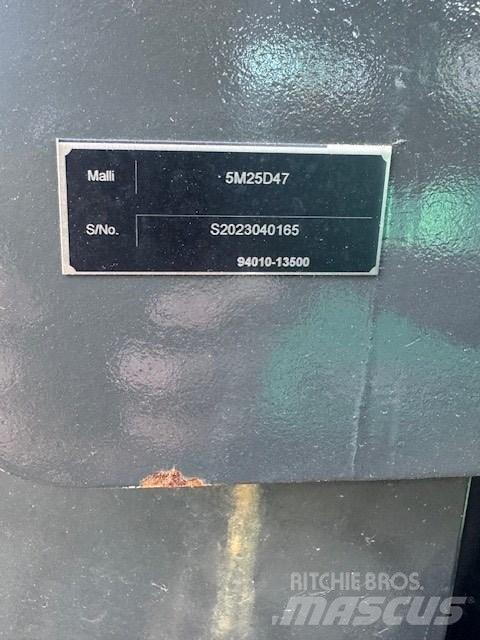Mitsubishi FD25N3 Dizel forkliftler