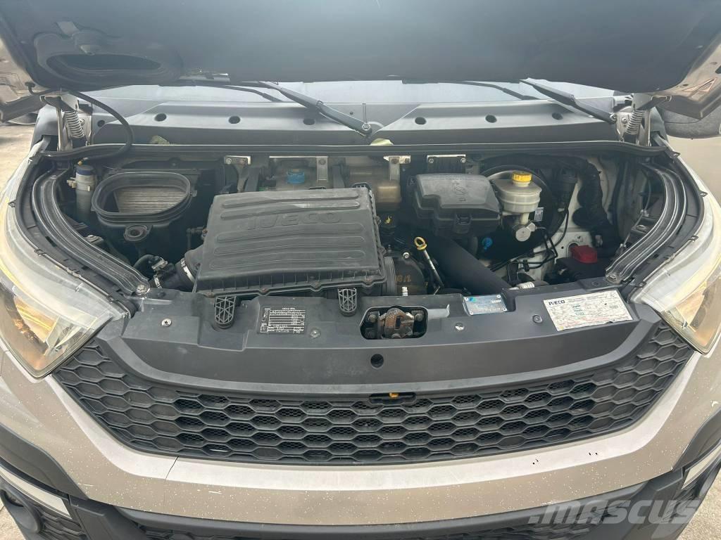 Iveco Daily 35-130 Araç üzeri vinçler