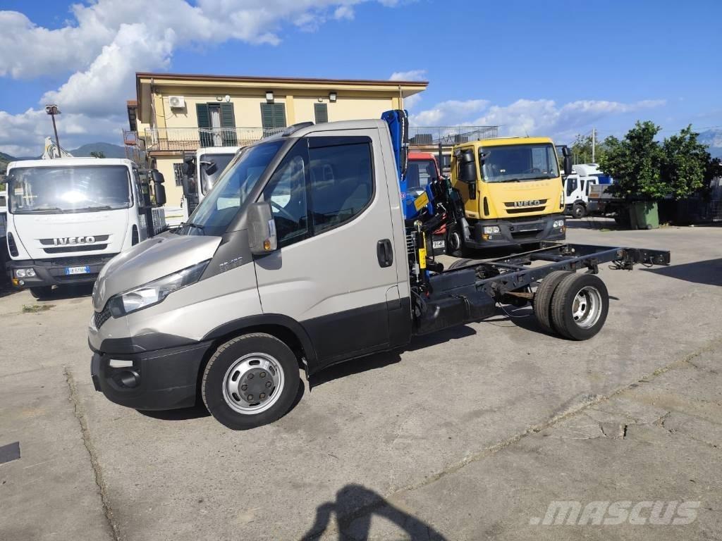 Iveco Daily 35-130 Araç üzeri vinçler