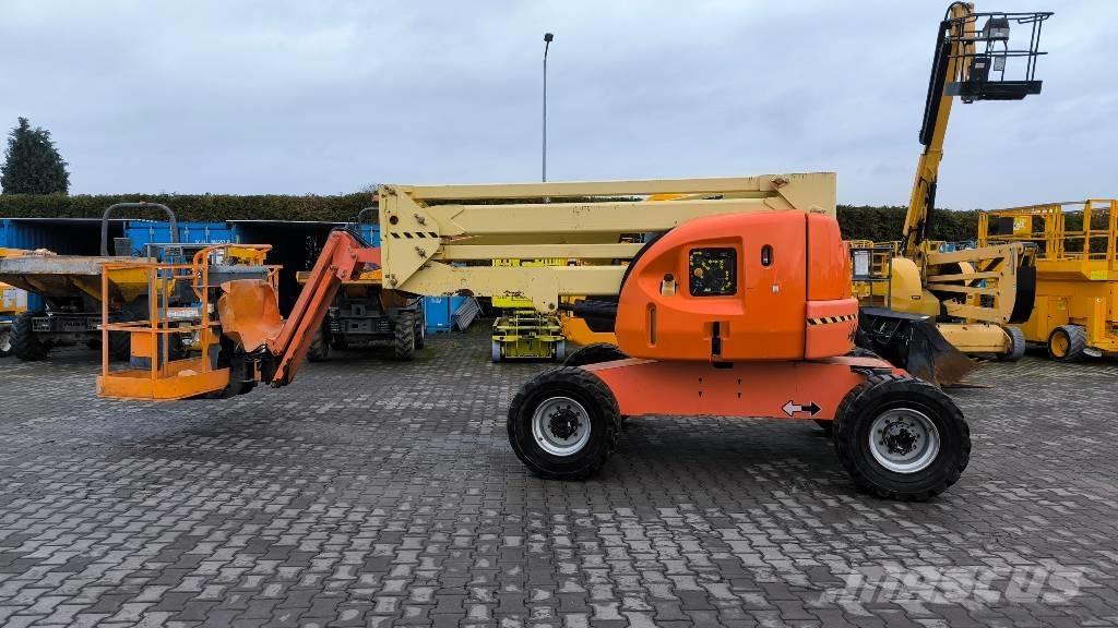 JLG 450 AJ Körüklü personel platformları