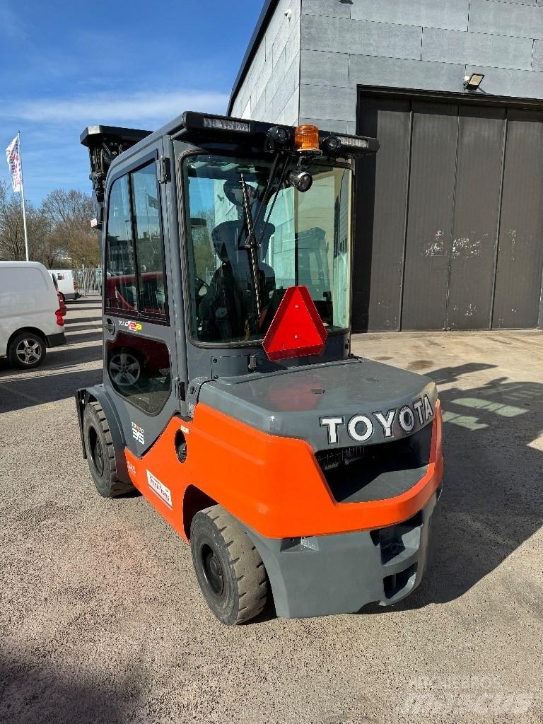 Toyota 52-8FDJF35 Dizel forkliftler