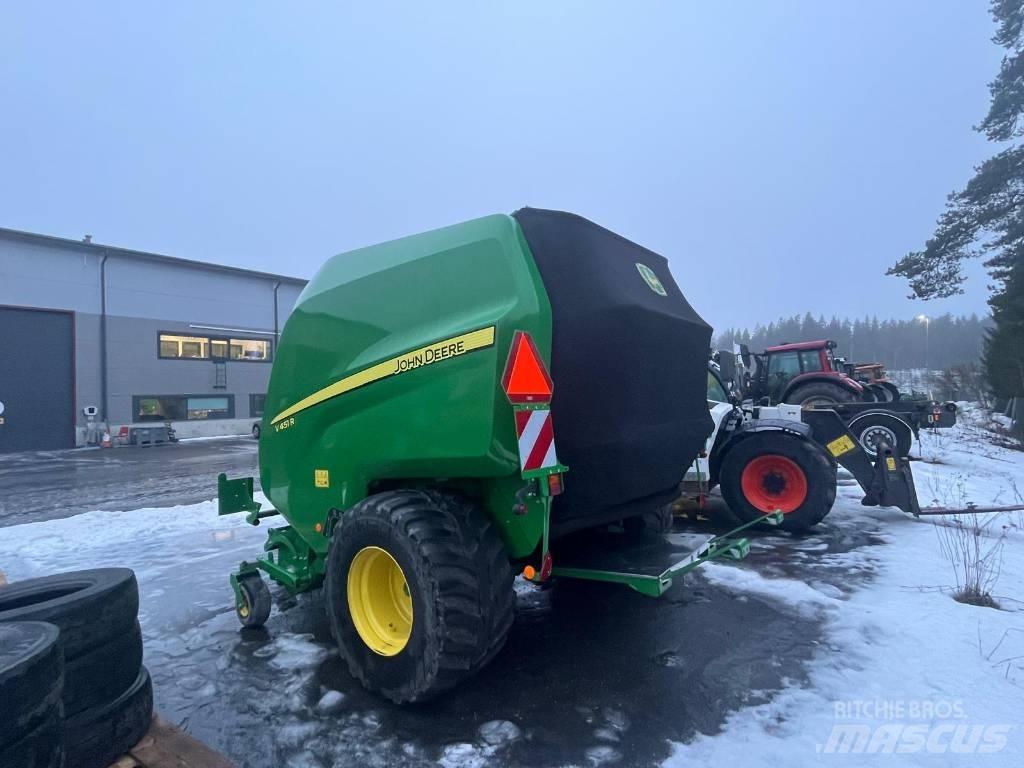John Deere V451R Rulo balya makinalari