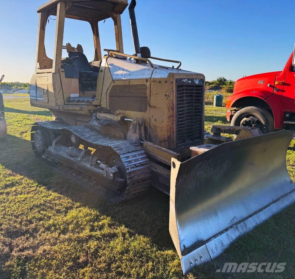 CAT D 3 G Paletli dozerler