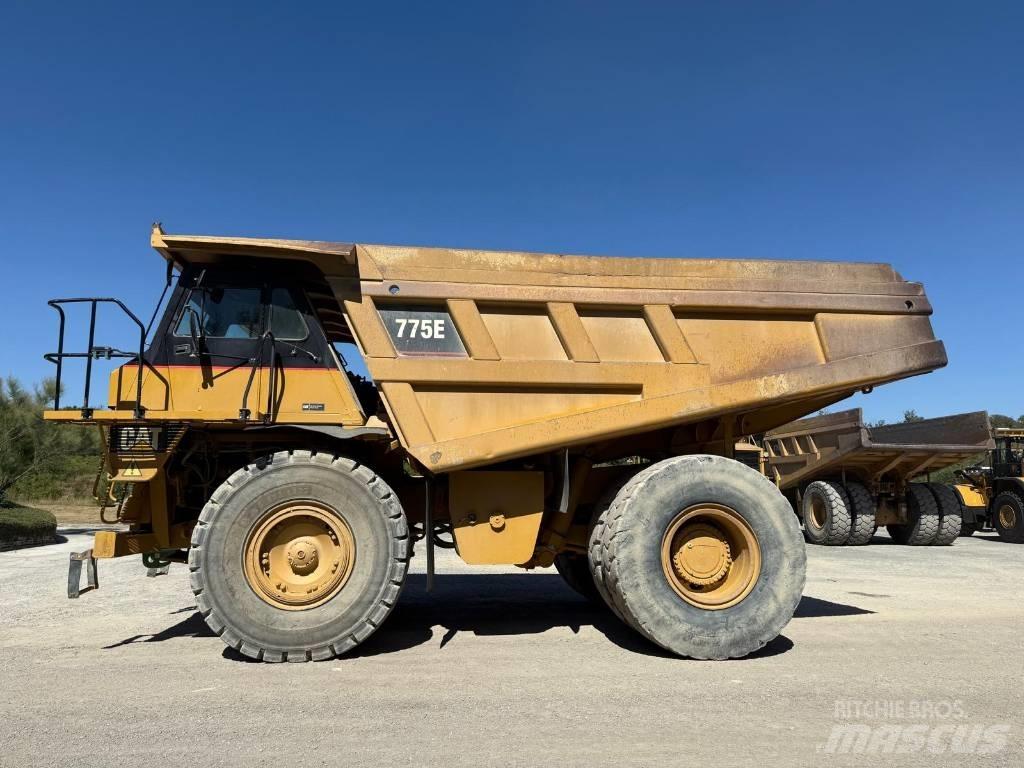 CAT 775 E Yol disi kaya kamyonu
