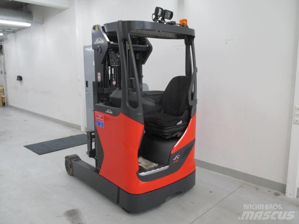 Linde R16N Reach truck - depo içi istif araçları