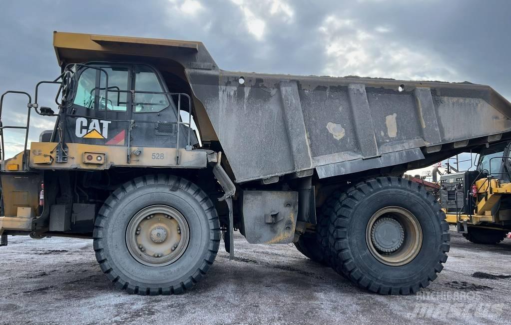 CAT 775 G Yol disi kaya kamyonu