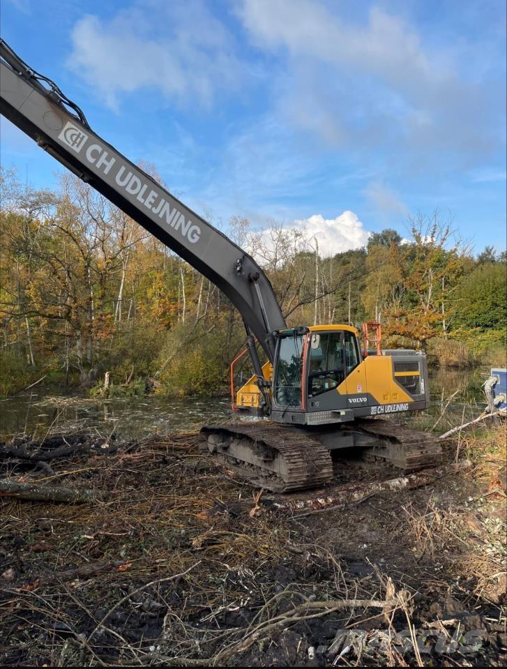 Volvo 250E LR Paletli ekskavatörler