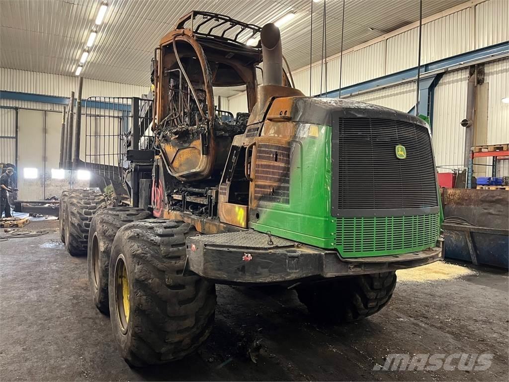 John Deere 1210E Tomruk yükleyici traktörler