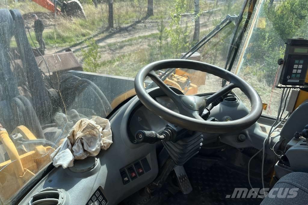 Volvo L 220 Tekerlekli yükleyiciler