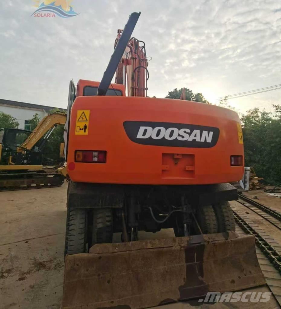 Doosan DH 150 W-7 Lastik tekerli ekskavatörler