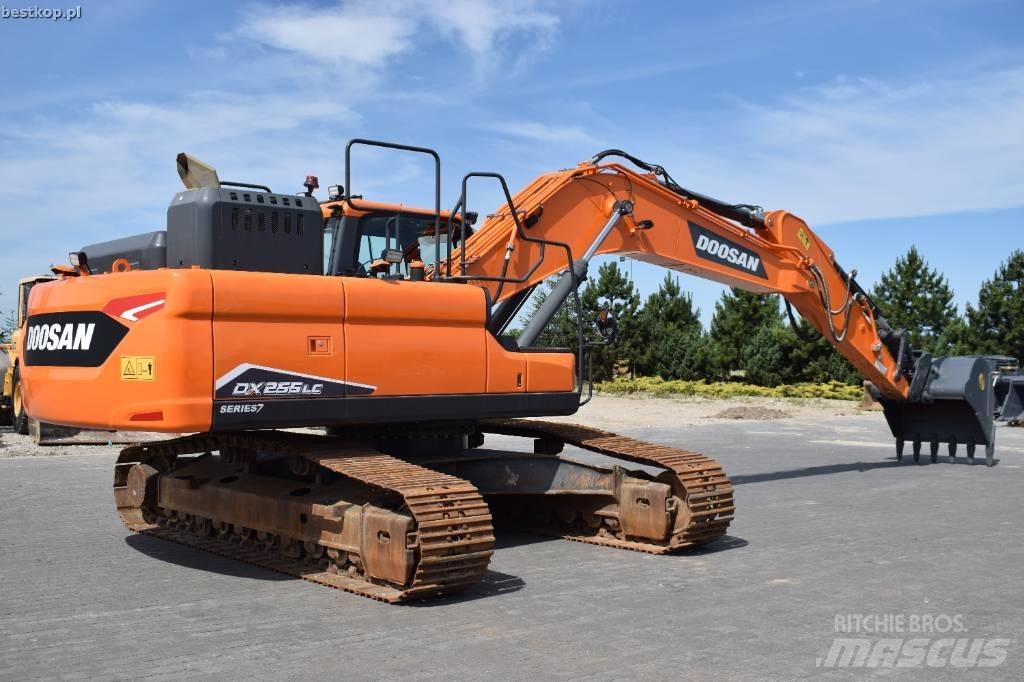 Doosan DX 255 LC-7 Paletli ekskavatörler