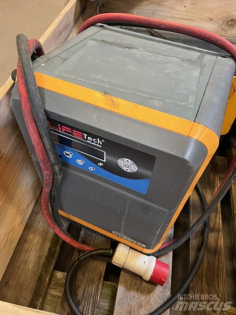 CAT EP30CN Elektrikli forkliftler