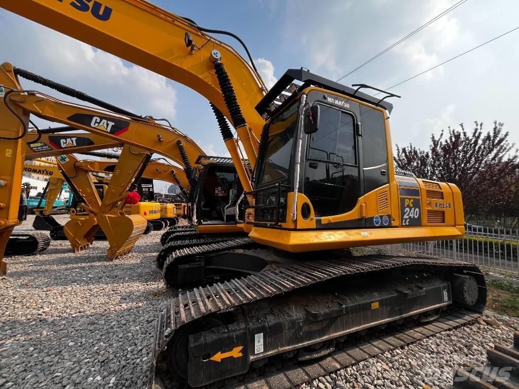 Komatsu PC 240 LC-8 Paletli ekskavatörler