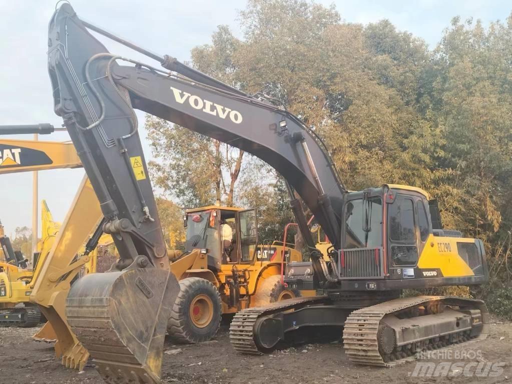 Volvo EC 290 B LC Paletli ekskavatörler